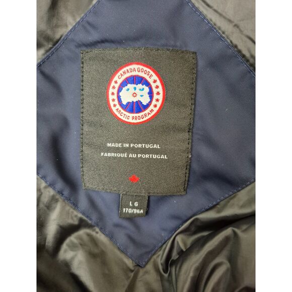 Canada Goose Women's Atlantic Navy Blue Minden Windproof Jacket Size Large - Picture 9 of 9